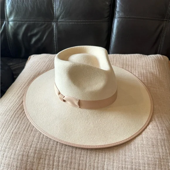 Like new lack of color ivory rancher hat - Picture 2 of 8